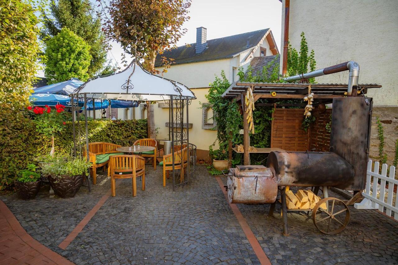 Hotel-Restaurant Zur Krone Löhnberg Dış mekan fotoğraf